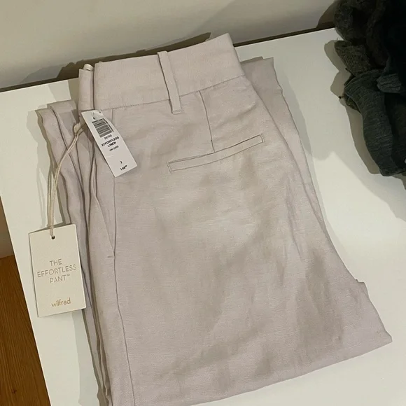 Aritzia Effortless Linen pants